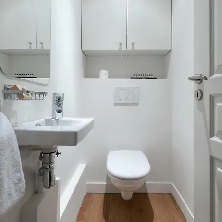 Rue Jean-pierre Timbaud By Onefinestay